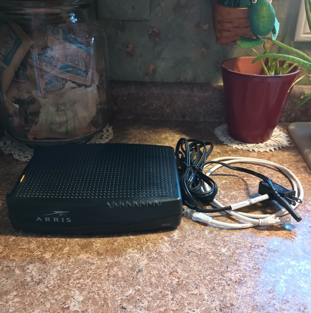 Arris TM722G Telephony DOCSIS 3.0 Cable Modem Comcast Xfinity Telephone